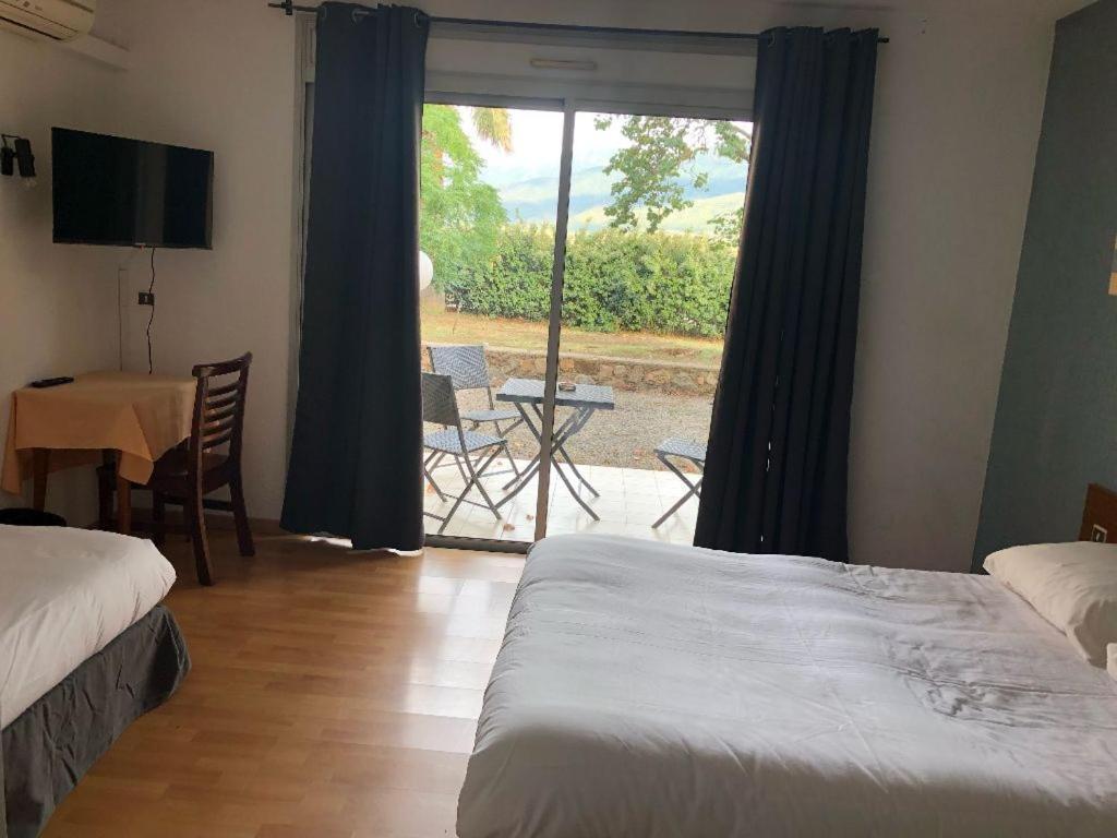 La Garenne 2* Tresserre